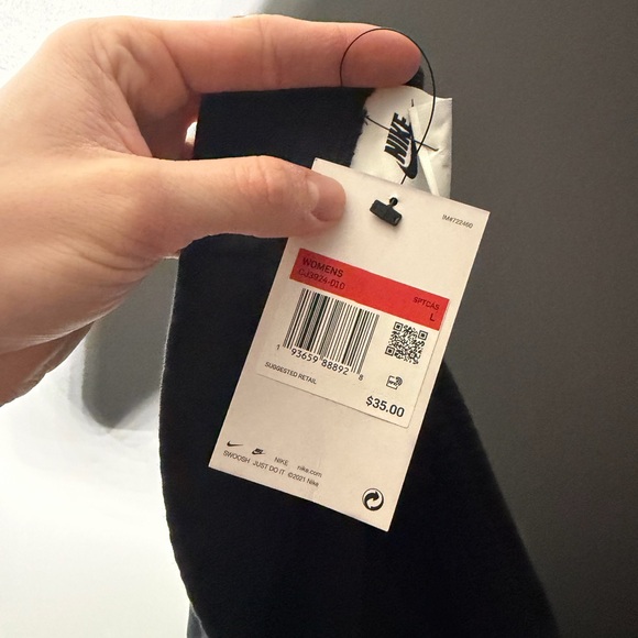 Nike Women's Club Fleece Mid-Rise Shorts Size Large - Picture 4 of 5